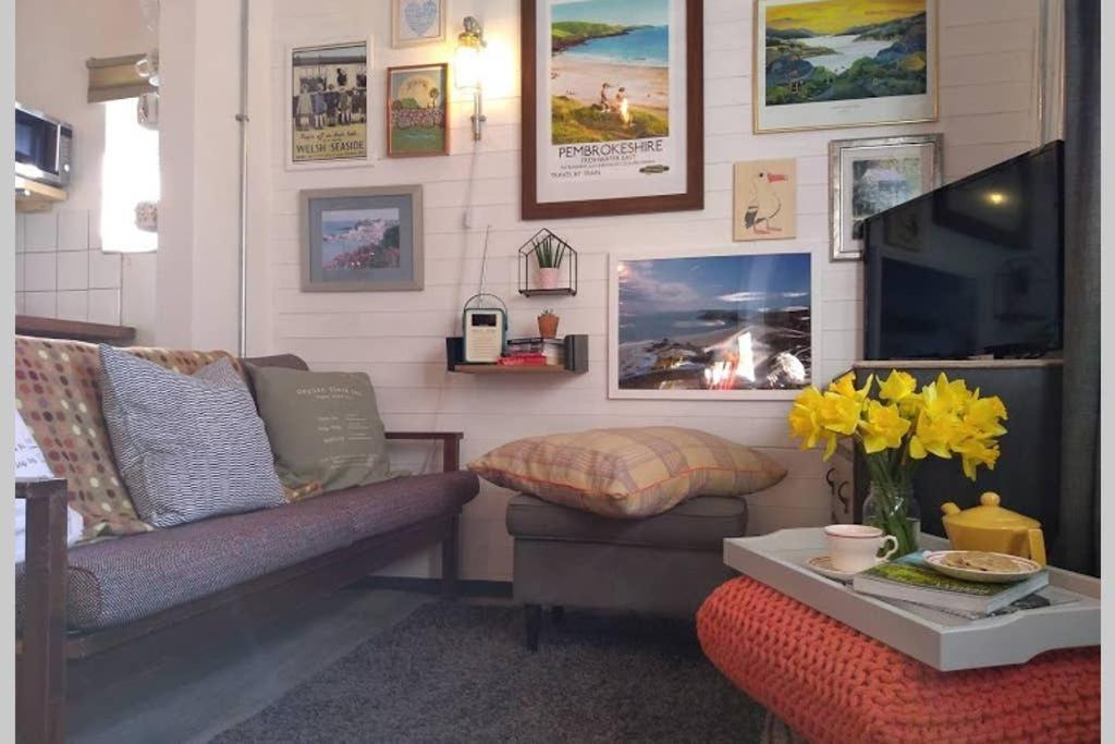 Cattle Shed Cottage Narberth Εξωτερικό φωτογραφία